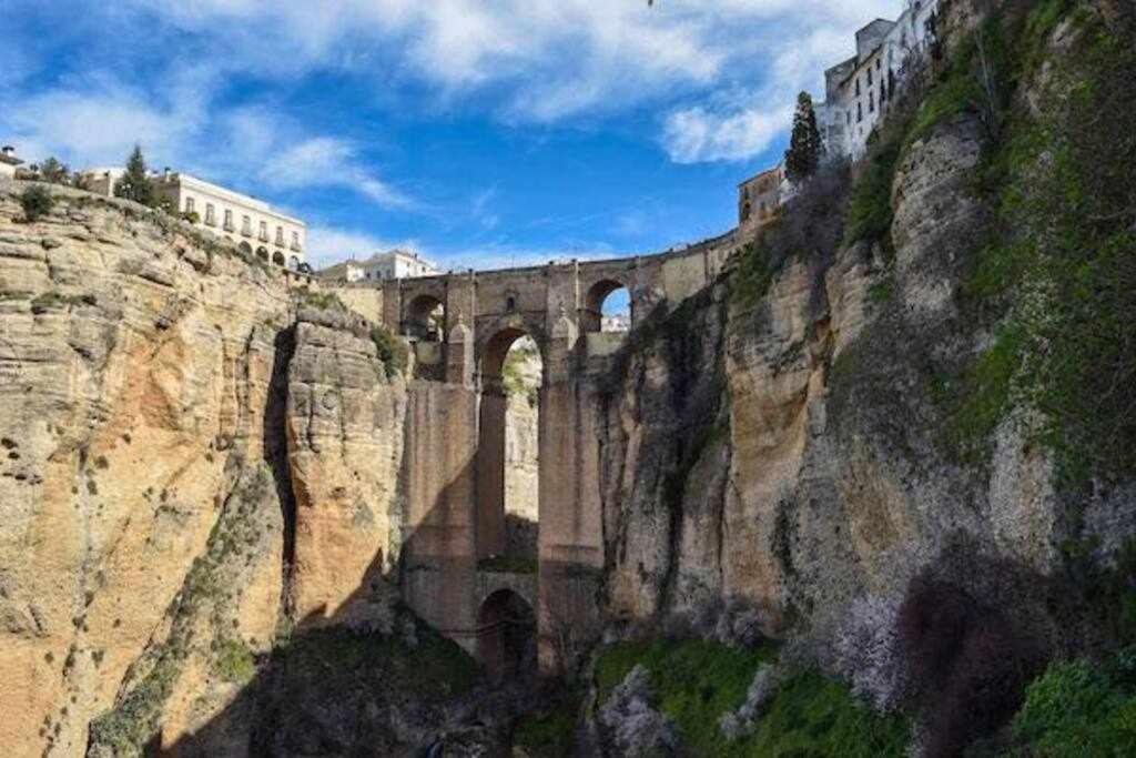 III Apartamentos Morales & Arnal Acogedor Y A 450M Ronda Luaran gambar